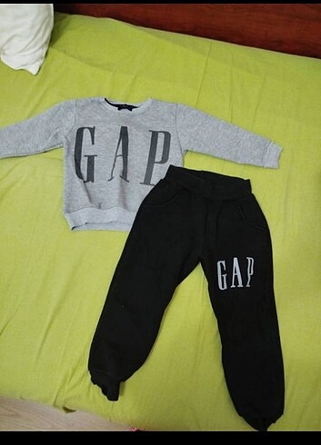 Gap eşofman takımı