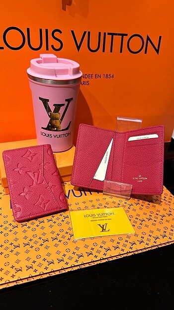 LOUIS VUITTON MİNİ CÜZDAN
