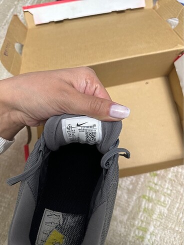 36,5 Beden Orjinal nike 720