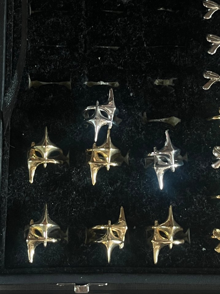 Gold Ve Gri Renk Avant-Garde Küpeler - Görsel 2