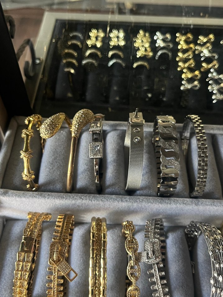 Vintage Gold Renkli Çelik Bileklikler - Görsel 2