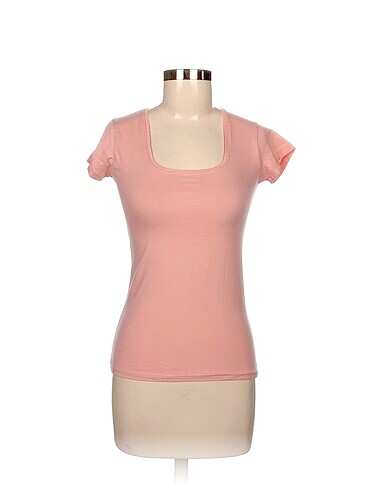Benetton T-shirt %70 İndirimli.