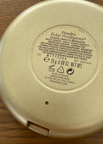 NUXE Parlak Bej Pudra 1 ay oldu açalı - Görsel 4