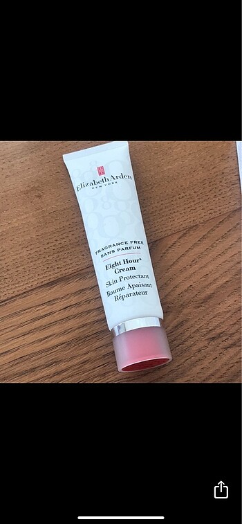 Elizabeth Arden onarıcı nemlendirici