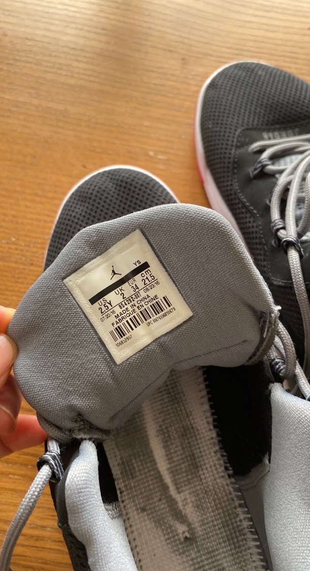 Gri Siyah Basketbol Ayakkabısı Velcro Detaylı - Görsel 5