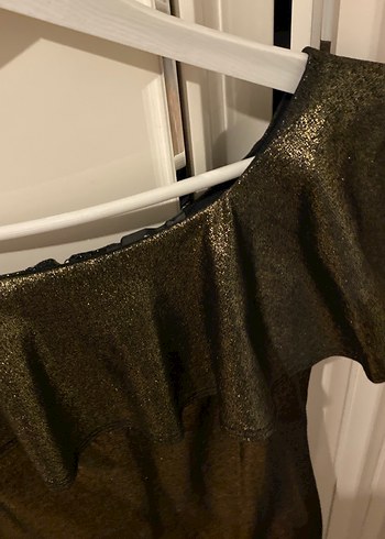 Drapeli Altın Yılan Desenli Uzun Abiye Elbise - Görsel 2