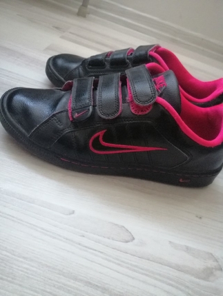 Nike spor ayakkabı 