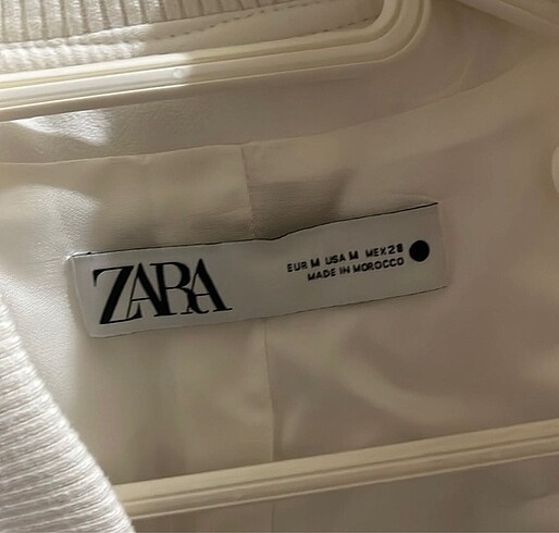 m Beden beyaz Renk Zara geniş cepli bomber ceket