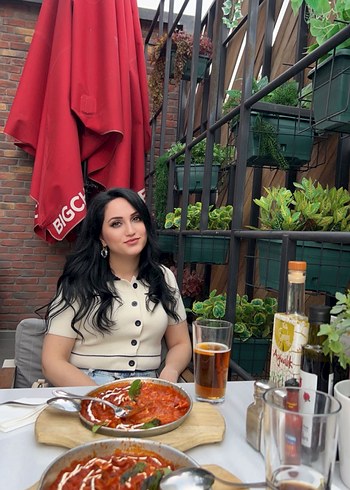 Düğmeli Kısa Kollu Beyaz Kadın Hırka