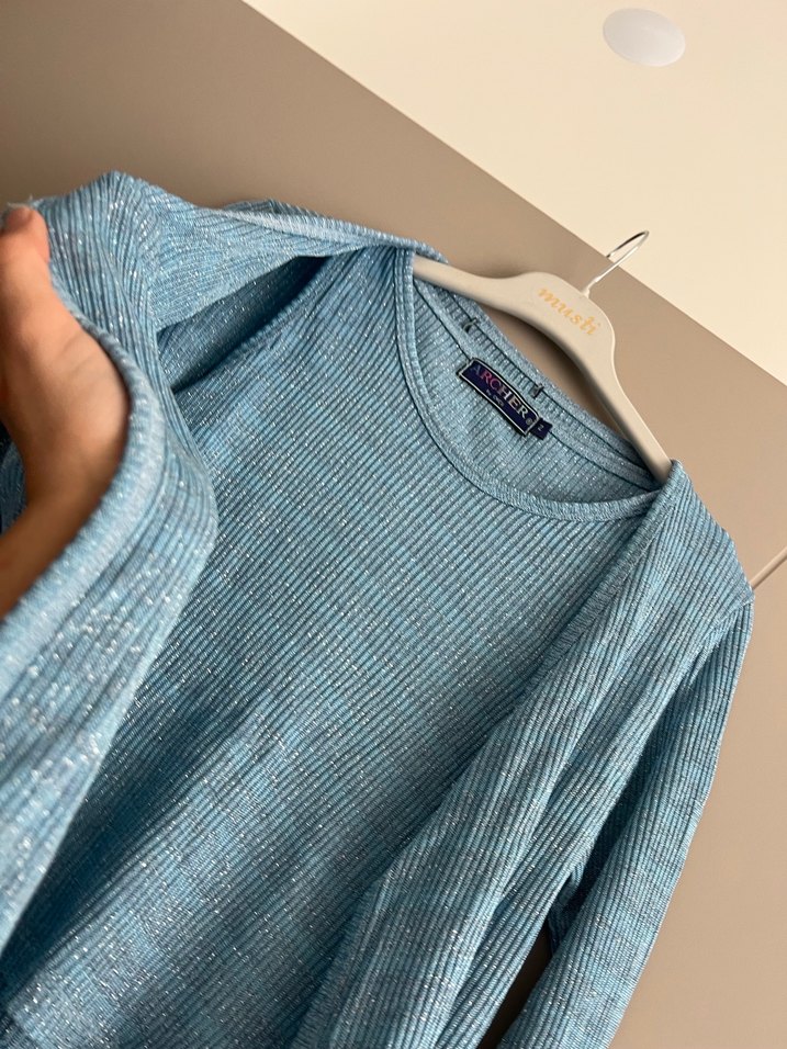 Mavi V Yaka Örgü Kadın Hırka - Görsel 2