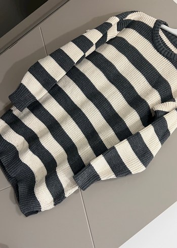 Gri Çizgili Uzun Kollu Örgü Kadın Kazak - Görsel 3