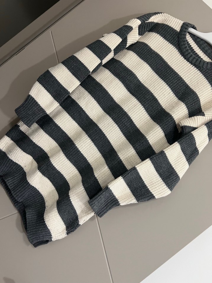Gri Çizgili Uzun Kollu Örgü Kadın Kazak - Görsel 3