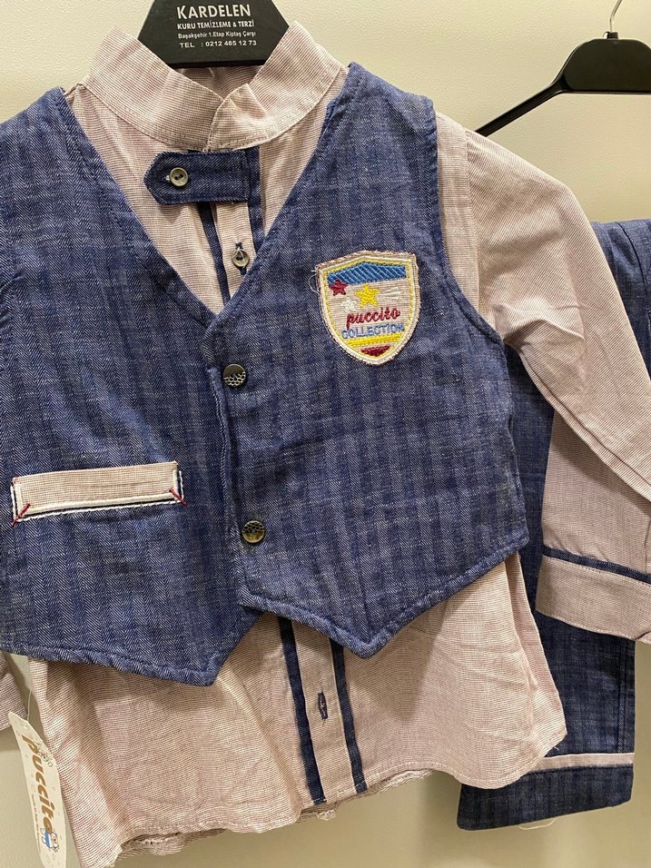 Erkek Çocuk Mavi Düğmeli Yelekli Takım - Görsel 2