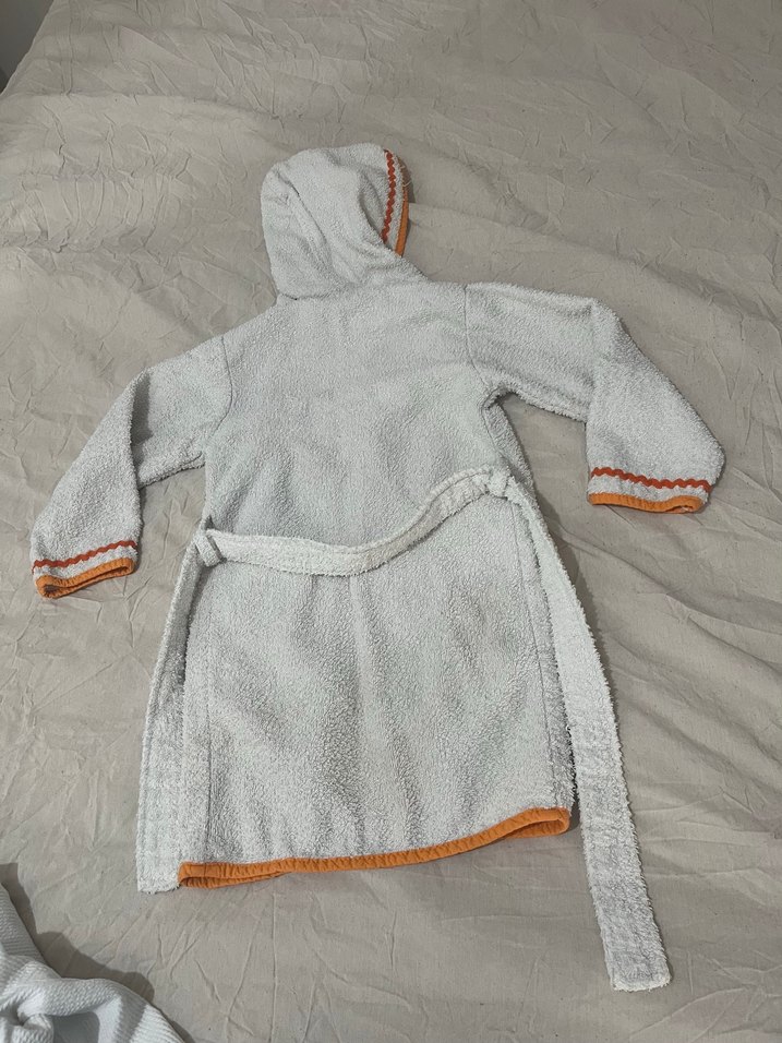 Kapüşonlu Nakışlı erkek Çocuk Bornozu - Görsel 4