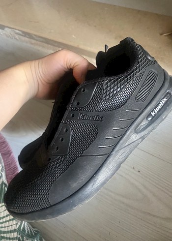 Siyah Bağcıklı Kadın Spor Ayakkabı