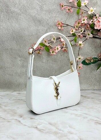 Yves Saint Laurent YVES SAINT LAURENT - HOBO BAG