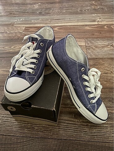 Converse 42