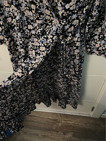 ÇİÇEK DESENLİ ELBİSE - Görsel 5