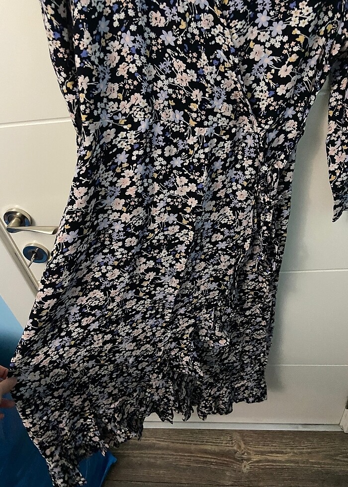 ÇİÇEK DESENLİ ELBİSE - Görsel 2