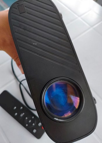 Siyah Mini Projektör ve Uzaktan Kumanda - Görsel 5