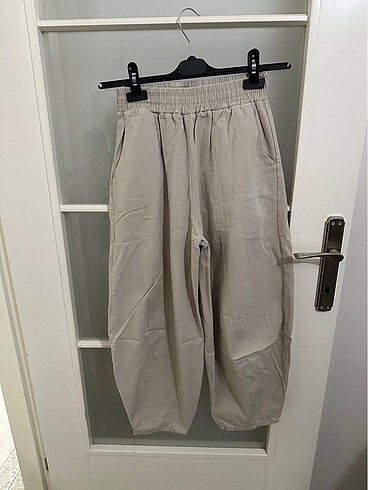 H&M Krem Havuç Pantolon