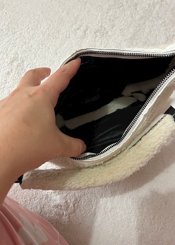 Beyaz Peluş Kadın Omuz Çantası - Görsel 3