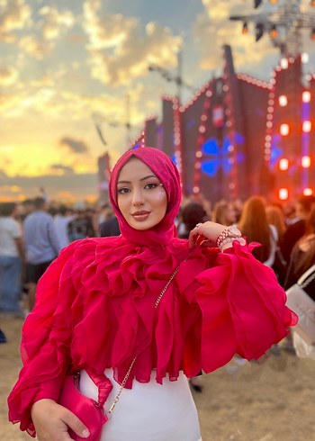 Pembe fırfırlı üst - Görsel 2