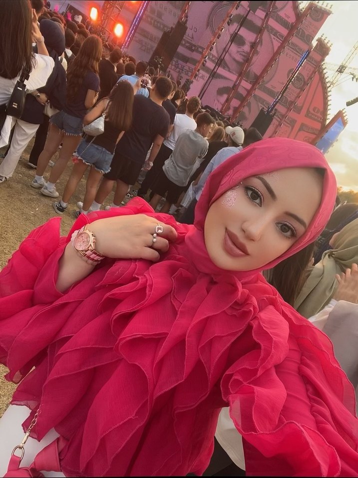 Pembe fırfırlı üst - Görsel 3