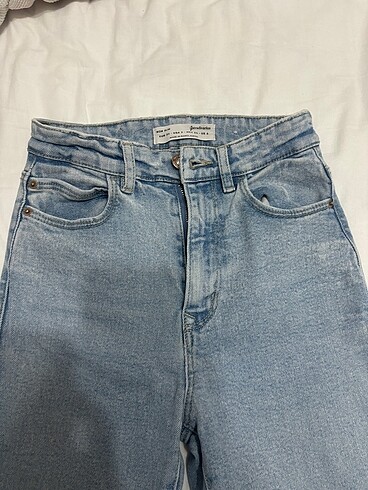 Stradivarius slim fit mom jean