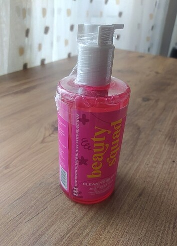  Beden Beauty squad yüz temizleme jeli 