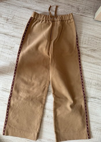 Zara Çocuk Nakış Detaylı Bej Pantolon