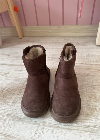 Kız Çocuk Zara Kahverengi Süet Kürklü Bot