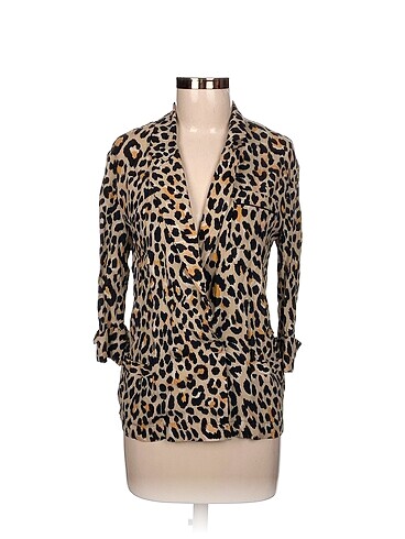 Bershka Blazer %70 İndirimli.