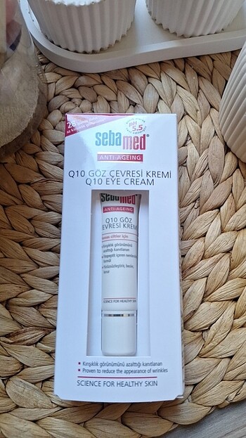 Sebamed göz çevresi kremi
