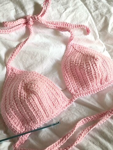 Bikini el örgüsü