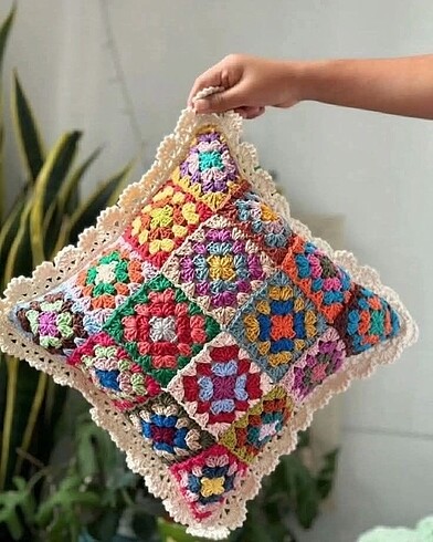 Kırlent kılıfı el örgüsü retro