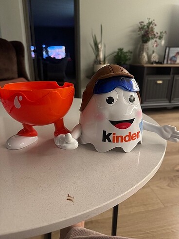 Kinder çikolata kutusu - Görsel 6