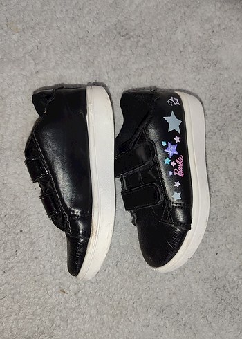 26 Beden Kız Çocuk Siyah Punk Tarzı Spor Ayakkabı