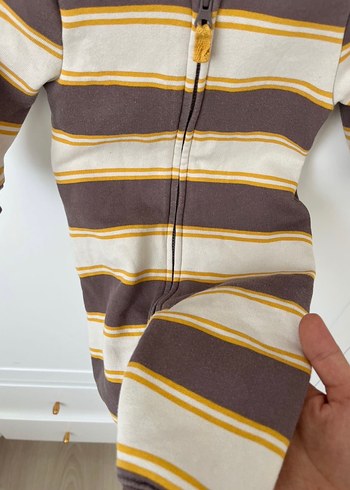 Kapüşonlu Carters Çizgili Erkek Bebek Tulumu - Görsel 4