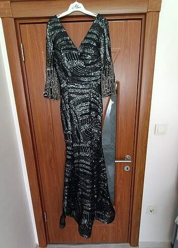 Pul payet balık model abiye 