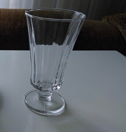 Kahveyanı su bardağı