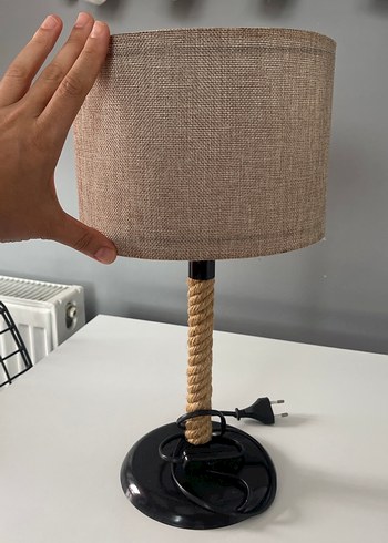 Diğer Bej Kumaş Abajur ve Halat Detaylı Masa Lambası
