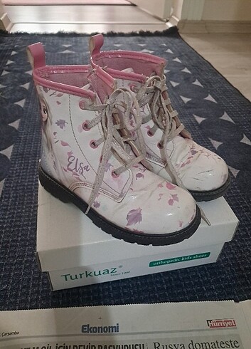 LC Waikiki Elsa bot