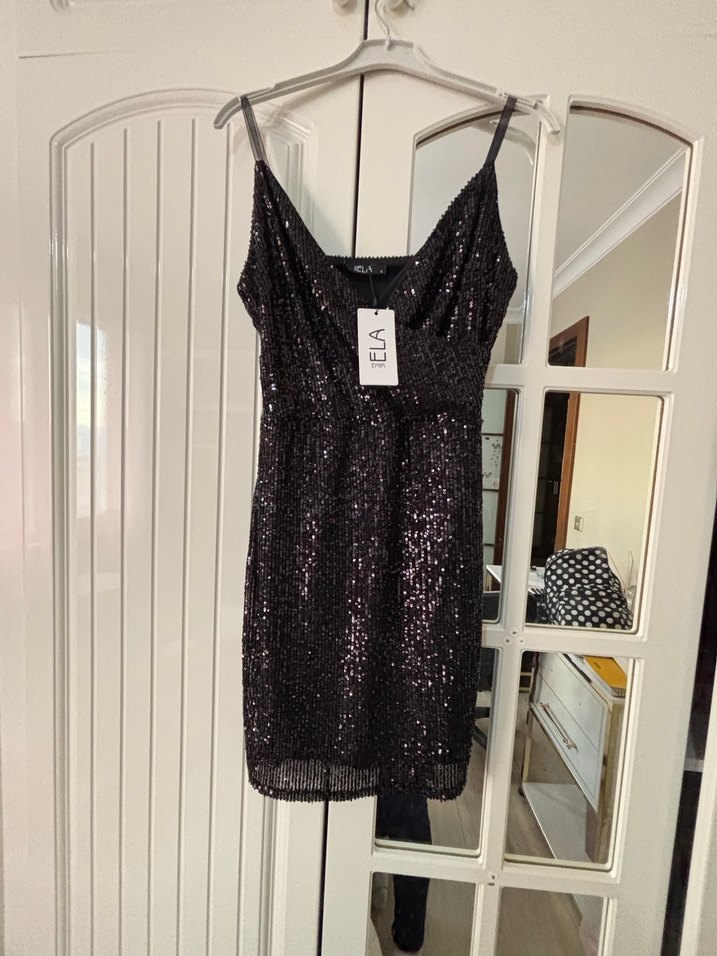 Payetli askılı abiye - Görsel 2