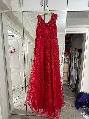 Kırmızı abiye - Görsel 2
