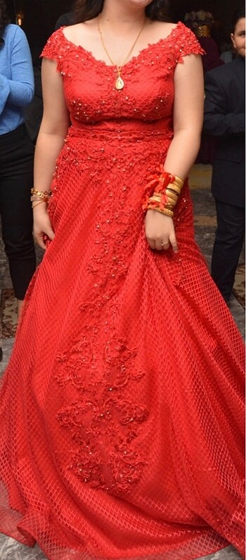 Kırmızı abiye - Görsel 10