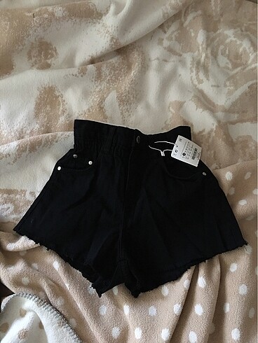 #bershka #şort #etiketli
