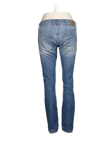 38 Beden PreLoved Jean / Kot %70 İndirimli.