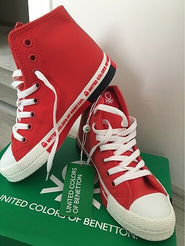 37 Beden kırmızı Renk Converse