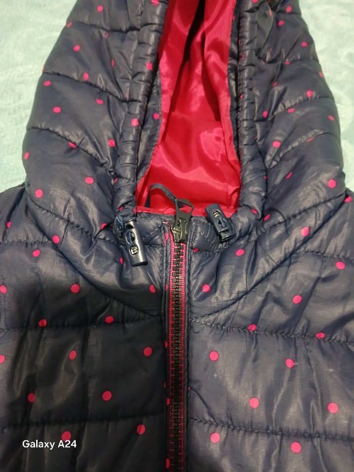 Kız Çocuk Kapüşonlu Fermuarlı Yelek - Görsel 2